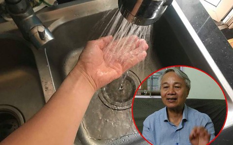 Vụ nước sạch có mùi lạ: “Nếu nước dùng dư lượng clo quá mức, người dân có thể phải đối mặt với nguy cơ khó thở, tràn dịch màng phổi”