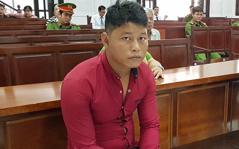 Bé gái ở Sóc Trăng bị gã hàng xóm hiếp dâm ngoài khu mộ