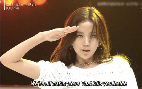 Bị bệnh nhưng vẫn biểu diễn, Jisoo (BLACKPINK) khiến fan lo lắng khi lộ khuôn mặt xanh xao như sắp ngất