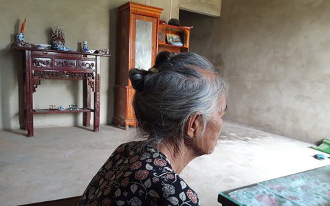 Bà nội nghi phạm sát hại tài xế Grab: "2 thằng cháu mình nuôi thì giờ hư hỏng cả, buồn lắm"