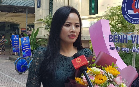 Hành động nhỏ giúp PGĐ ngân hàng xinh đẹp thoát án tử ung thư
