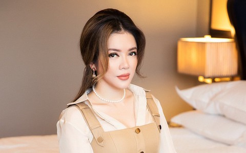 Sau 9 năm yêu đương bí mật, Lý Nhã Kỳ bất ngờ tuyên bố chia tay bạn trai trong đêm