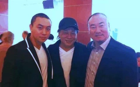 Ngôi trường của cha đẻ "Triển Chiêu" Thích Tiểu Long xảy ra nạn ấu dâm, nam diễn viên chính thức lên tiếng