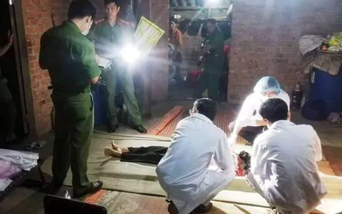 Con trai sát hại mẹ dã man, khai nguyên nhân có người thì thầm bảo giết