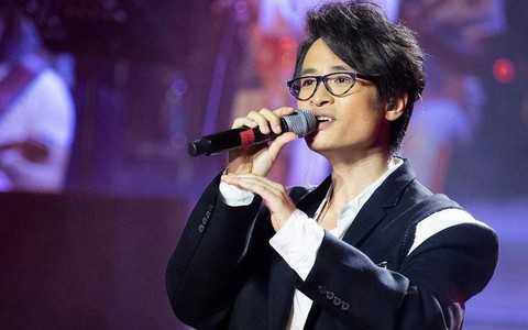 Hà Anh Tuấn - Phan Mạnh Quỳnh hát ca khúc đẫm nước mắt về người Việt mong đổi đời ở "Nước ngoài"