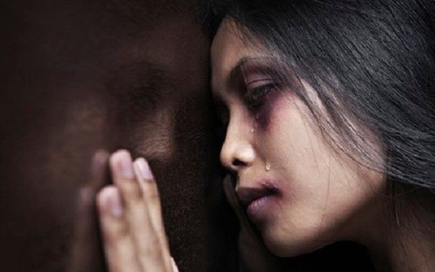 Vị khách không mời mà đến đã khiến mẹ con tôi bị đuổi khỏi nhà chồng ngay trong ngày thôi nôi con nhưng bí mật phía sau mới khiến tôi phát điên (P4)