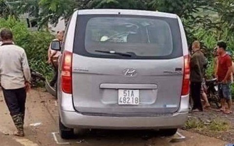 Diễn biến vụ tài xế ô tô 9 chỗ phóng nhanh, đâm tử vong 2 người rồi bỏ trốn