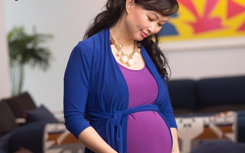 Bầu tháng cuối, Shark Linh than bị heo con làm cho mệt mỏi vì phải ăn quá nhiều, bất ngờ hơn là cách chị dùng để điều hòa cân nặng