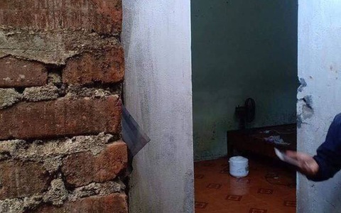 Người phụ nữ ở Lào Cai tử vong trong tư thế treo cổ ở nhà tắm