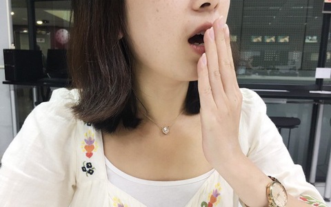 Bị người yêu chia tay vì hôi miệng, cô gái choáng váng khi bác sĩ lấy ra thứ này bên trong miệng
