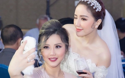 Lần đầu lộ diện chị cả kín tiếng của Bảo Thy nhưng nhan sắc của cô ấy mới khiến nhiều người bất ngờ