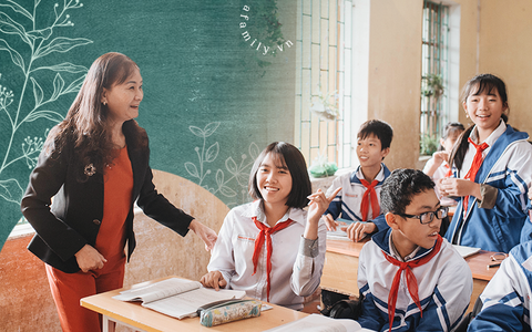 Cô Tổng phụ trách trường người ta: Thay đổi giờ chào cờ và biến tiết thể dục thành vũ hội, đi khắp nơi làm tủ sách, xây trường cho trẻ vùng cao