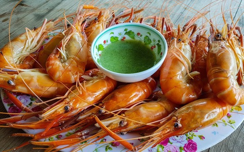 Tôm rất bổ nhưng nếu phạm phải 6 sai lầm này khi ăn thì chỉ thêm “khổ”, thậm chí còn nguy hiểm tính mạng