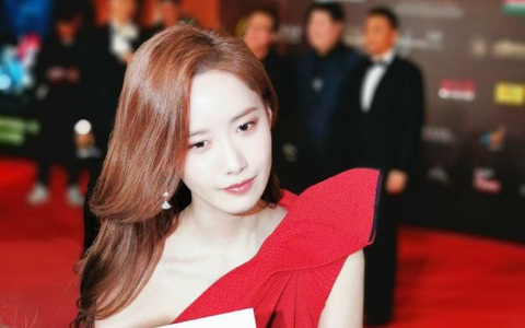 Thảm đỏ LHP quốc tế Macau 2019: YoonA xinh đẹp làm lu mờ dàn sao Hoa ngữ 
