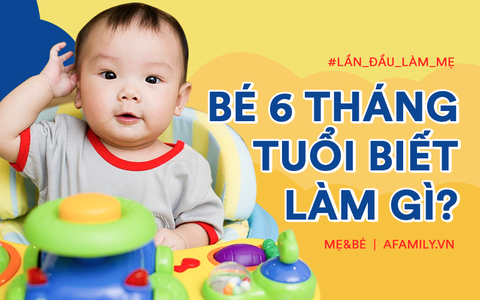 Cho đồ vào miệng gặm cũng là một mốc phát triển quan trọng của em bé 6 tháng tuổi, nếu trẻ chưa biết, bố mẹ cần lưu tâm