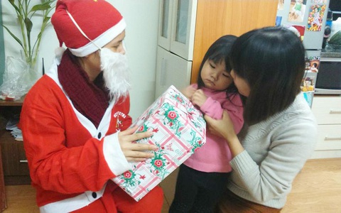 Cười đau bụng dịp Giáng sinh: Con háo hức được gặp ông già Noel nhận món quà mong ước và cái kết "đời không như là mơ"