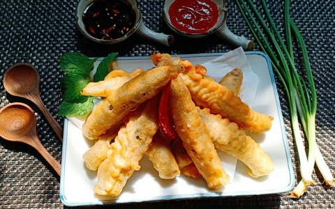 Học người Nhật làm tempura đậu bắp: Tưởng không ngon mà ngon không tưởng!