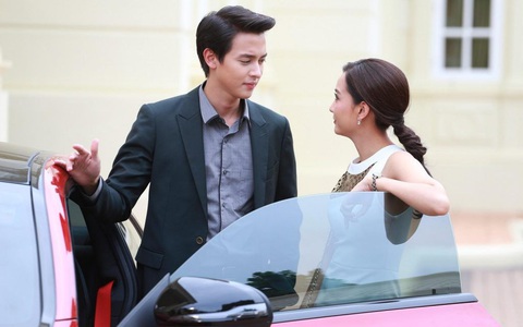Gặp chồng cũ đi đăng kí kết hôn thì bị mỉa mai "xập xệ như cô cũng có người rước" ngờ đâu nhìn thân thế “người rước” vợ cũ mà anh ta bàng hoàng