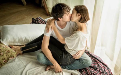 Chẳng cần học hỏi đâu xa, với đàn ông chỉ dùng đúng 3 chiêu này là có thả chàng đi bất cứ đâu cũng "nghiện hơi" vợ không rời