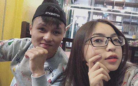 Quang Hải vừa có bạn gái mới, Nhật Lê cũng xóa hết ảnh thời yêu đương xưa cũ, chấm dứt mối tình năm 17 tuổi 