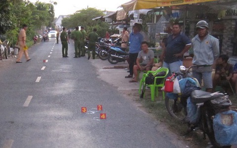 Bé trai 2 tuổi bị tông tử vong khi chạy ngang qua đường
