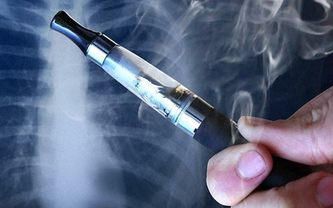 Người phụ nữ được chẩn đoán mắc bệnh phổi hiếm gặp vì thói quen mà rất nhiều người cũng đang mắc phải 