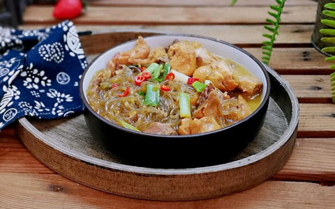 Nấu miến gà theo cách này vừa nhanh gọn mà vẫn có được một món ăn tuyệt ngon nức nở cho cả nhà