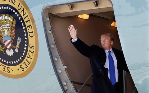 Chuyên cơ Air Force One của ông Trump tốn chi phí ra sao khi bay thẳng từ Mỹ đến Việt Nam?