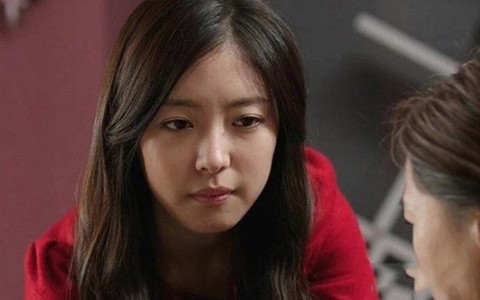 Mẹ chồng lên trông cháu được mấy hôm đòi bỏ về vì “làm ô sin còn có lương”, nàng dâu nói một lời khiến bà phát ngượng 