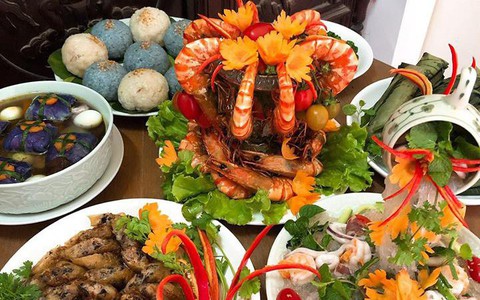 Hội gái đảm thi nhau khoe loạt mâm cơm tất niên được bày biện đẹp mắt, ai nhìn cũng mê
