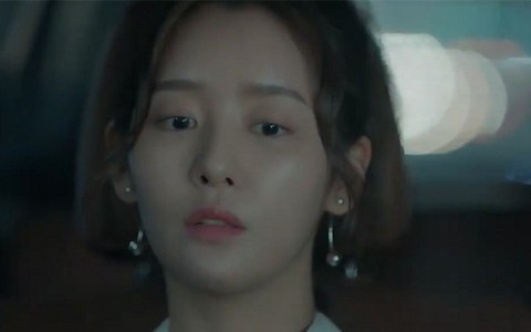 Mang thứ này đến nhà bạn trai chúc Tết, tôi bị mẹ anh tỏ thái độ và yêu cầu chia tay ngay lập tức
