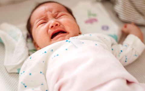 Mẹ nào đang mệt mỏi việc con hay tỉnh giấc giữa đêm thì đừng lo bởi đó là dấu hiệu trẻ rất thông minh
