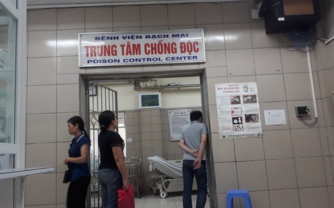 6 anh chị em cùng bị ngộ độc do uống phải thuốc diệt chuột nhặt được ven đường