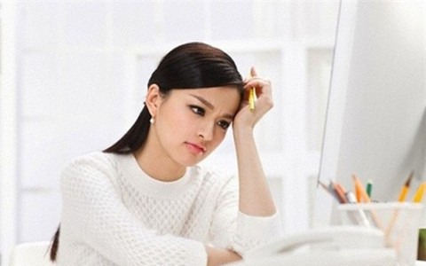 Hất đổ cả chén cháo trên tay chị dâu rồi lại đay nghiến chị, đến khi biết sự thật, tôi hối hận mà không thể mở lời xin lỗi