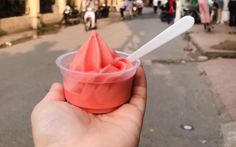 Dân mạng lại xôn xao vì chiếc kem dành cho người "khẩu nghiệp" mang tên: kem chanh ớt
