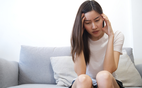 Ngủ qua đêm nhà bạn thân, nửa đêm tôi hoảng hồn khi thấy anh trai cô ấy trong trạng thái không thể ngờ tới