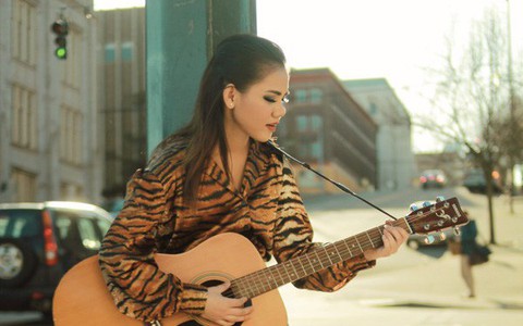 Cô gái Việt Trần Minh Như đáp trả nhận xét "hát như hét" bằng clip cover ca khúc đạt giải Oscar - Grammy của Lady Gaga