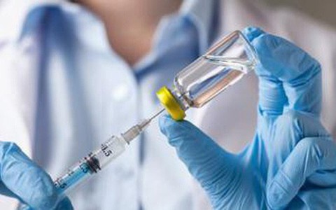 Sự thật về vắc-xin chữa ung thư giá tiền tỷ: Người Việt "phát sốt", BS tại Nhật khuyên chưa nên dùng