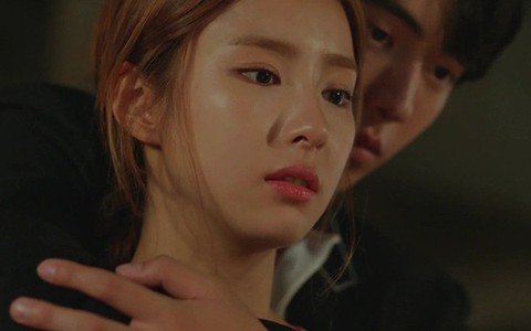 Đi gặp bồ nhí của chồng để “dằn mặt”, ai ngờ cô ta tiết lộ một điều khiến vợ chỉ biết ngậm ngùi viết đơn ly hôn