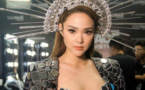 Minh Hằng chính thức lên tiếng về cú nhào lộn suýt trượt khỏi sàn runway, dàn sao Việt đồng loạt gửi lời động viên!