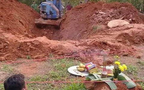 Hé lộ nguyên nhân ban đầu khiến chồng giết vợ rồi ném xác xuống giếng để phi tang