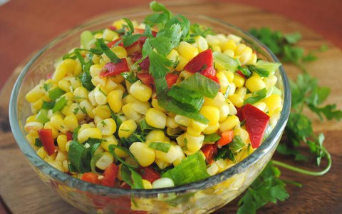 Có món salad nhà tôi từ bé đến lớn từ trẻ đến già đều yêu thích, đó chính là món salad này