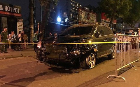 Nhận nuôi dưỡng con nữ công nhân môi trường tử vong vì “xe điên“