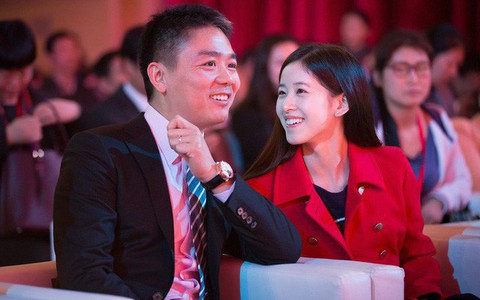Tiếc nuối khi xem lại loạt ảnh hot girl trà sữa rạng rỡ bên chồng tỷ phú trước scandal có nguy cơ hất đổ hạnh phúc