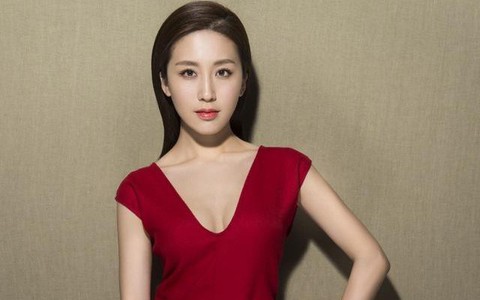 Nữ diễn viên số khổ nhất showbiz: Bị "tiểu tam" cướp con trai, chồng đòi ly dị ngay trong đám tang mẹ