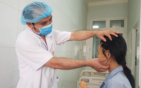 Nữ bệnh nhân biến chứng nặng sau phẫu thuật thẩm mỹ độn thái dương