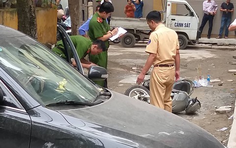 Thêm tình tiết vụ nữ tài xế lùi Camry khiến người phụ nữ tử vong: Khi lùi xe bị vướng vào mô đất, vẫn đang điều tra thêm