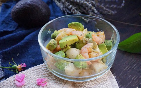 Nóng quá ăn cơm không nổi thì làm salad ăn cho mát các mẹ ơi!