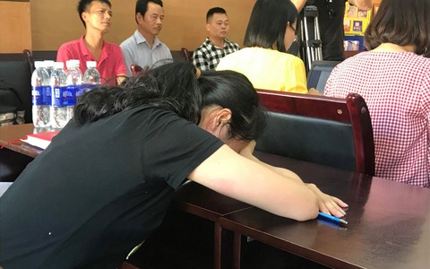 Cô giáo đánh, tát nhiều học sinh ngay trong lớp: "Tôi lo lắng các em không đủ thời gian làm bài kiểm tra"