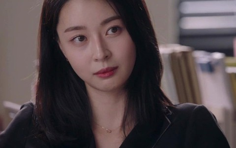 Thấy người lạ gửi clip nóng của chồng, vợ cao tay đáp trả cho ả bồ nhí đang nhăm nhe "thượng vị"